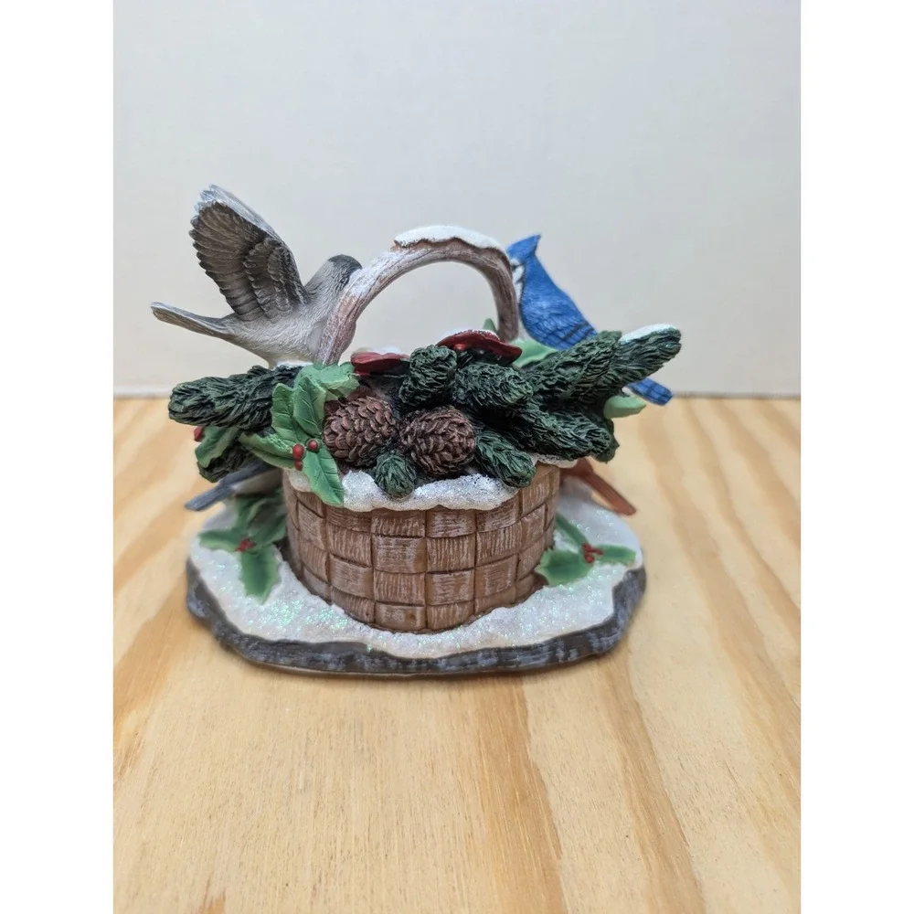 Bradford Exchange Winter's Melody Nature's Songbook Bird‎ Figurine Box AS Is